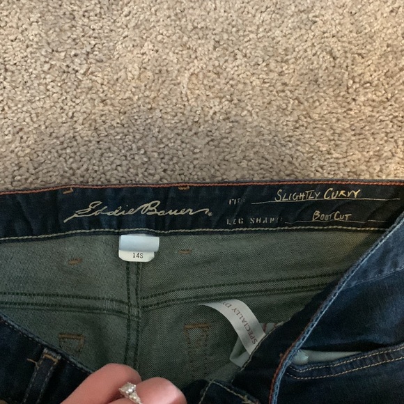 Size 14 short Eddie Bauer boot cut jeans - Picture 2 of 3